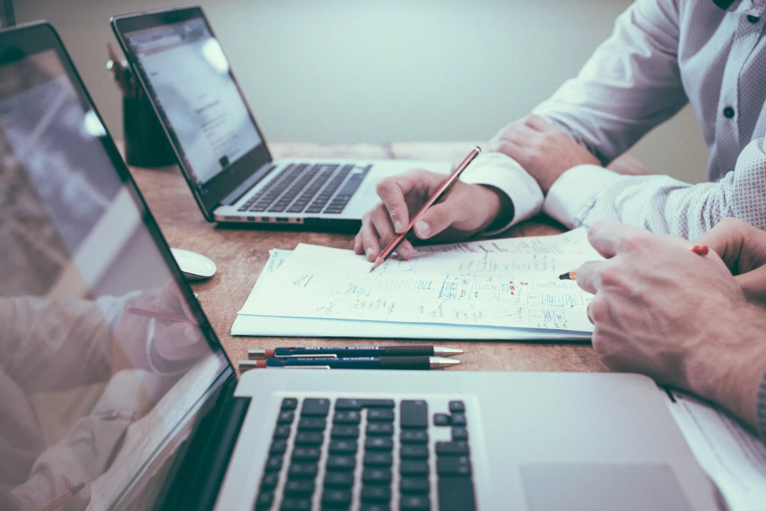 Demystifying ERP Pricing Options: License vs. Subscription